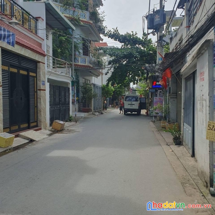 Bán nhà 2 tầng đường tân kỳ tân quý, hẻm xe hơi, 32m2 chỉ 3.6 tỷ, gần aeon tân phú