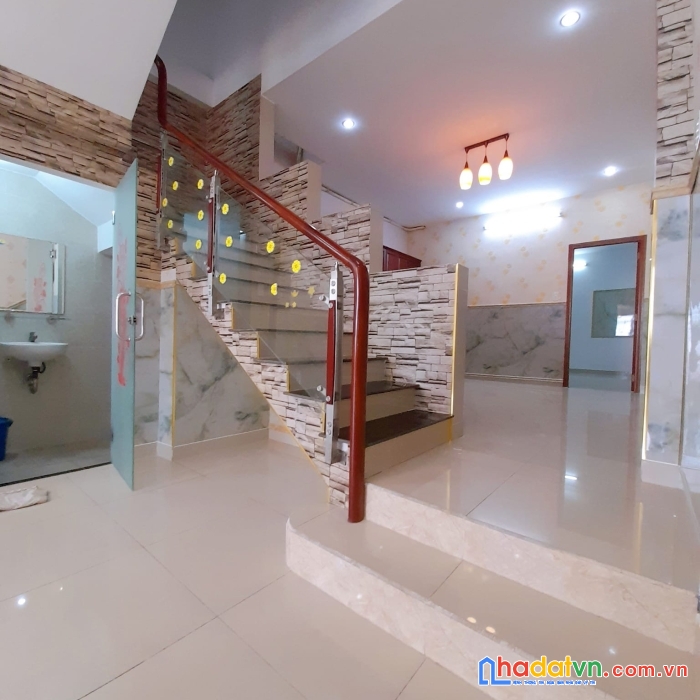 Bán nhà chu văn an, bt, 4.15 tỷ, 3 phòng