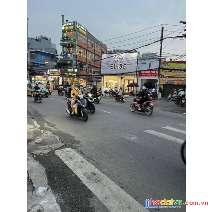 Bán nhà mặt tiền bàu cát- tân bình- 5 tầng kinh doanh- cho thuê dòng tiền- 80m2 giá chỉ 18.8 tỷ