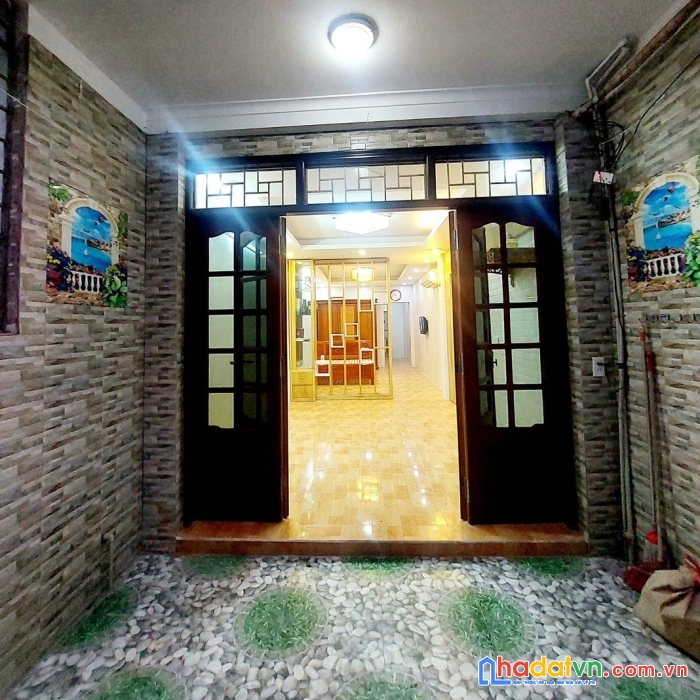 Gia đình chuyển về hưng yên cần bán gấp nhà hoàng đạo thành ngõ sạch đẹp