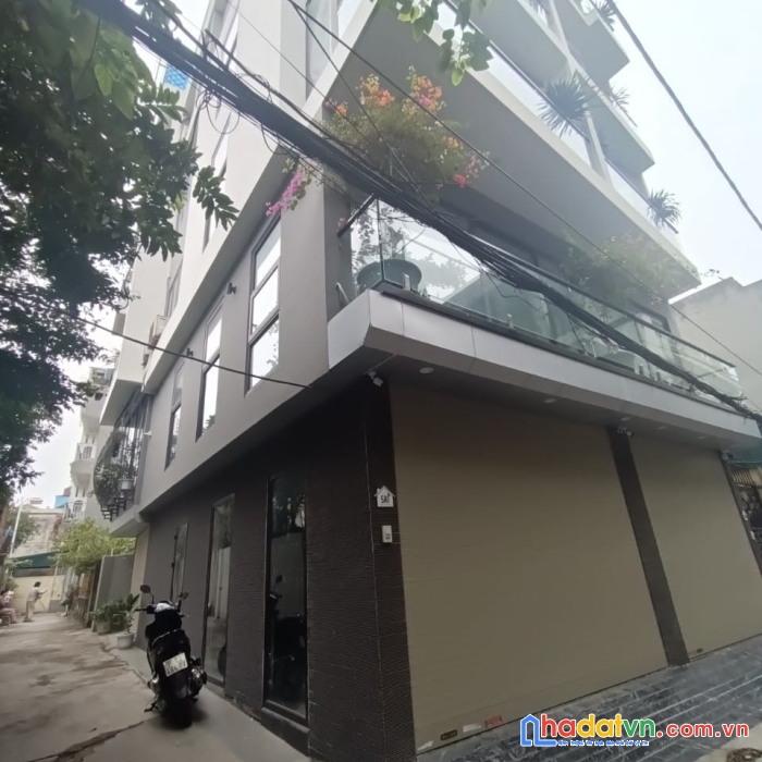 Nhà đẹp ngõ  140 phố nguyễn xiển lô góc phân lô vỉa hè ô chờ thang máy 55m2 mt 4.6m chỉ 11.5 tỷ