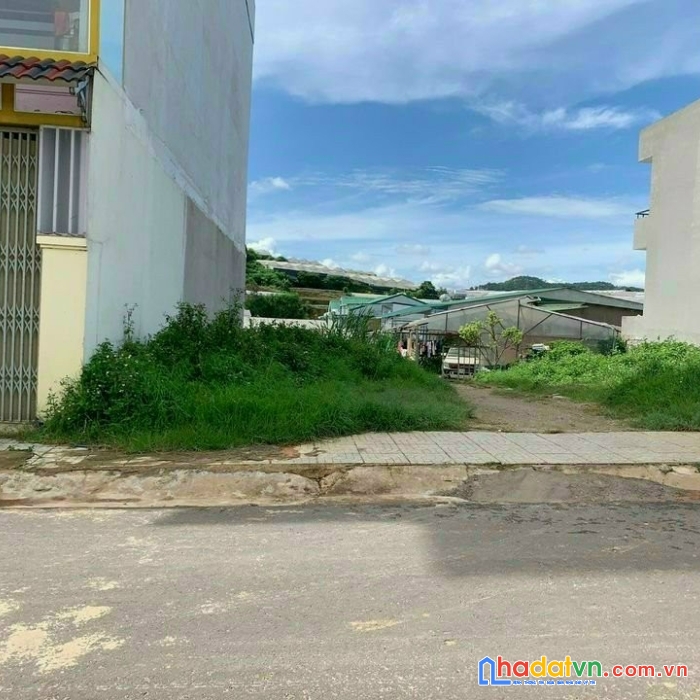 Lô đất đẹp nằm trong khu quy hoạch nguyễn hữu cầu phường 12, tp. đà lạt, giá 5,2 tỷ