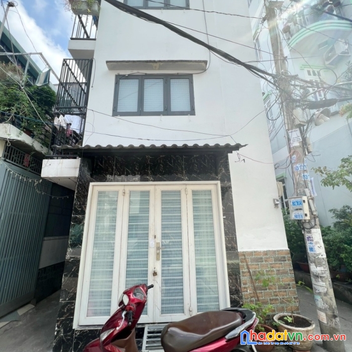 Nhà nhỏ 3 tầng hẻm thông đường nguyễn duy p9q8 giá : 2.19 tỷ