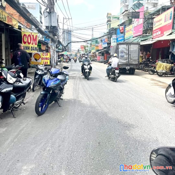 Bán gấp lô đất đẹp và rẻ quận 7- chiều ngang 8.2m bề thế-168m2 giá 11.5 tỷ