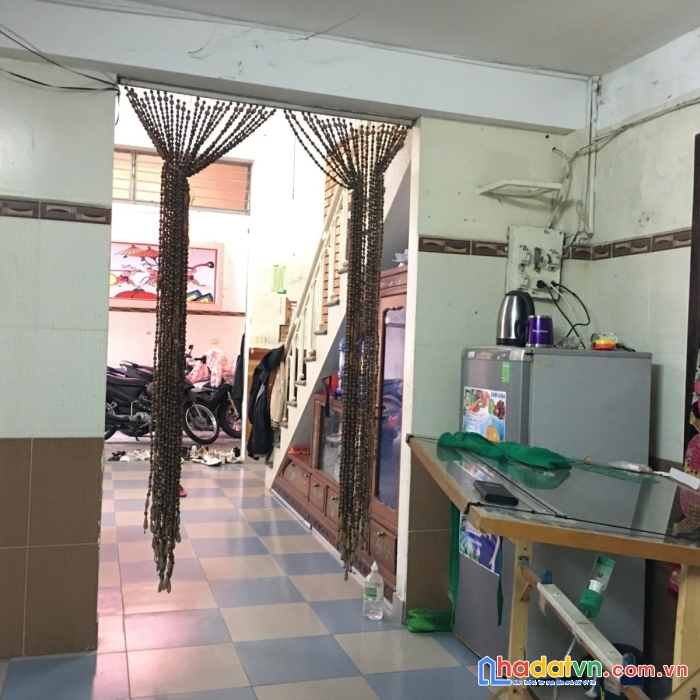 .nhà tiểu la kiệt 4m, 90m2, 80m ra mt, ngang 5.7