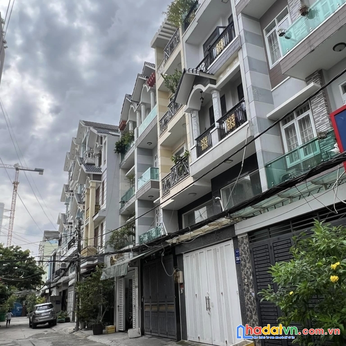 Bán nhà đường cống lở diện tích 4.7 x 18m, 5 tầng, phường 15, q. tân bình.