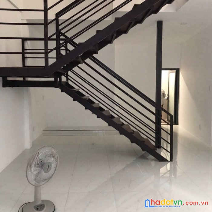 Bán gấp nhà ở liền, 52m2 chỉ 5 tỷ 1. ngay điện biên phú.