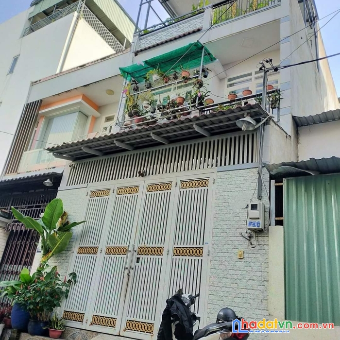 Hxt ôtô ngủ nhà, gần bv bình tân, giao lộ hương lộ 2 _ mã lò, bốn xã, ngang hiếm 5m, sổ vuông vắn,