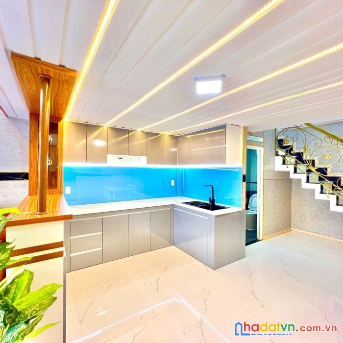 Hẻm trước nhà 5m - thẳng một trục - sổ nở hậu - xe hơi ngủ trong nhà - nhà mới đẹp vào ở ngay -