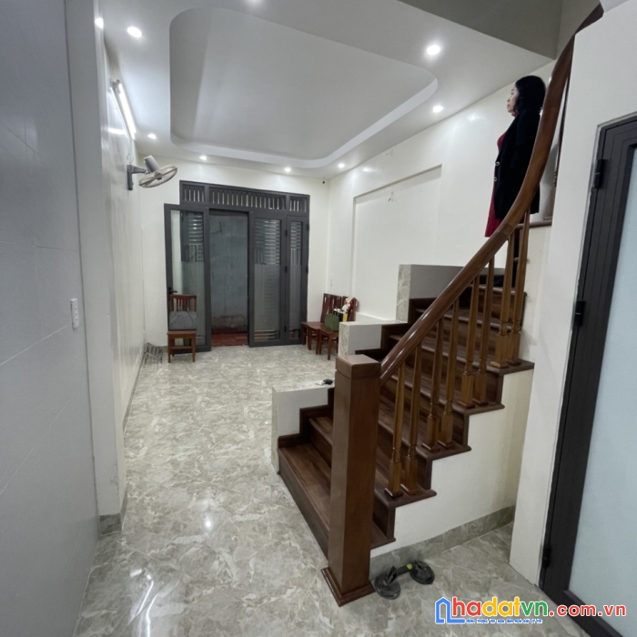 Bán nhà thịnh liệt 45m2 giá chỉ 3,5 tỷ,sđcc,ở luôn đón tết