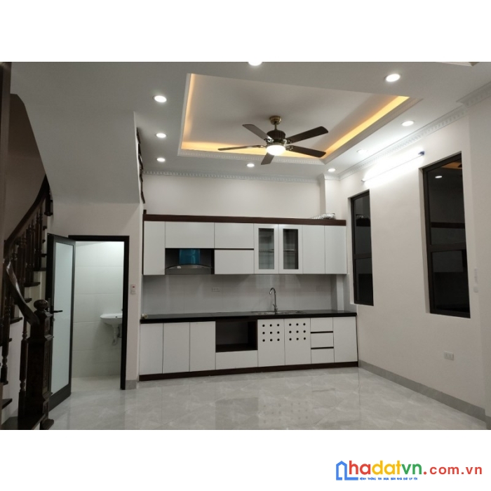 Bán nhà mặt phố hồ hạ đình, dt105.5m2, mt5.5m, căn góc, hình thửa vuông.  0338080356.