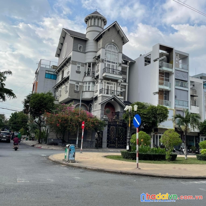 Bán nhà góc 2 mt lương trúc đàm gần luỹ bán bích, 8x15m 2 tầng cũ, 23 tỷ