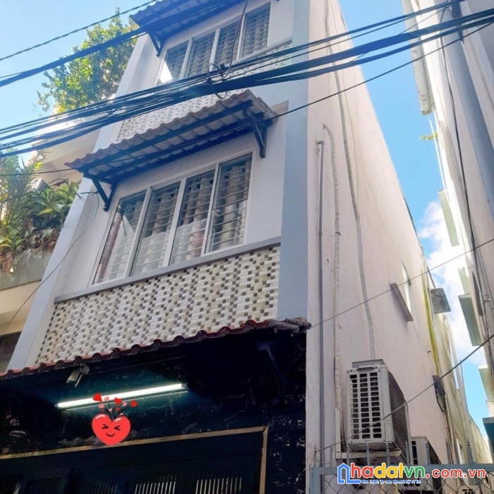 Quận 10 hoà hảo hẻm ôtô đổ cửa - 3 tầng - 5.5 tỷ.