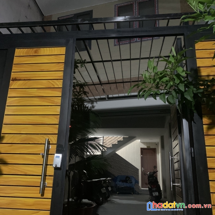 Cho thuê căn hộ full nội thất mới xây dựng trung tâm