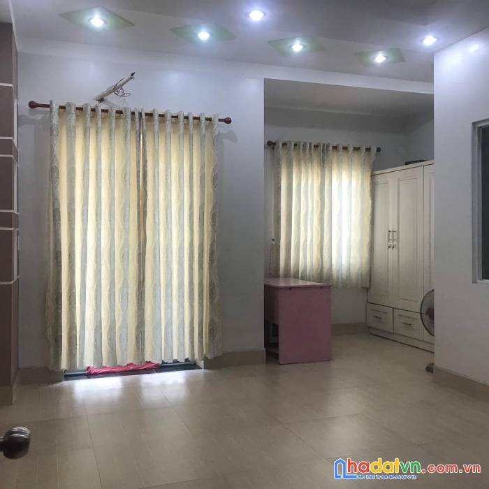 Bán nhà xe hơi vào , 4 tầng , trung tâm quận 7, hoàng quốc việt, quận 7, nhỉnh 10 tỷ
