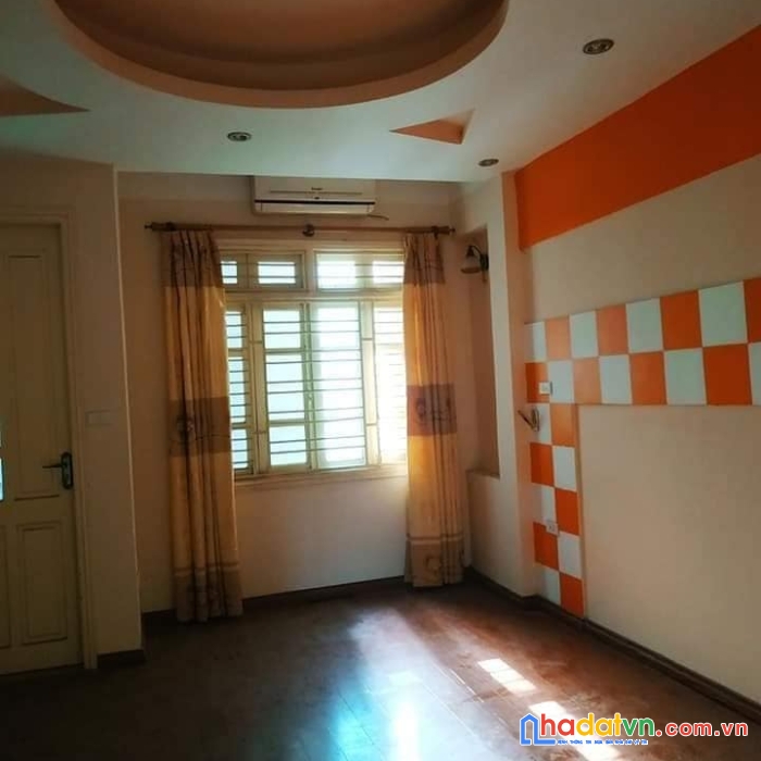 Bán nhà yên hoà phân lô ngõ đẹp! 48 m2, 5 tầng 2 thoáng 4 tỷ 2 lh a phúc: 0888743418.