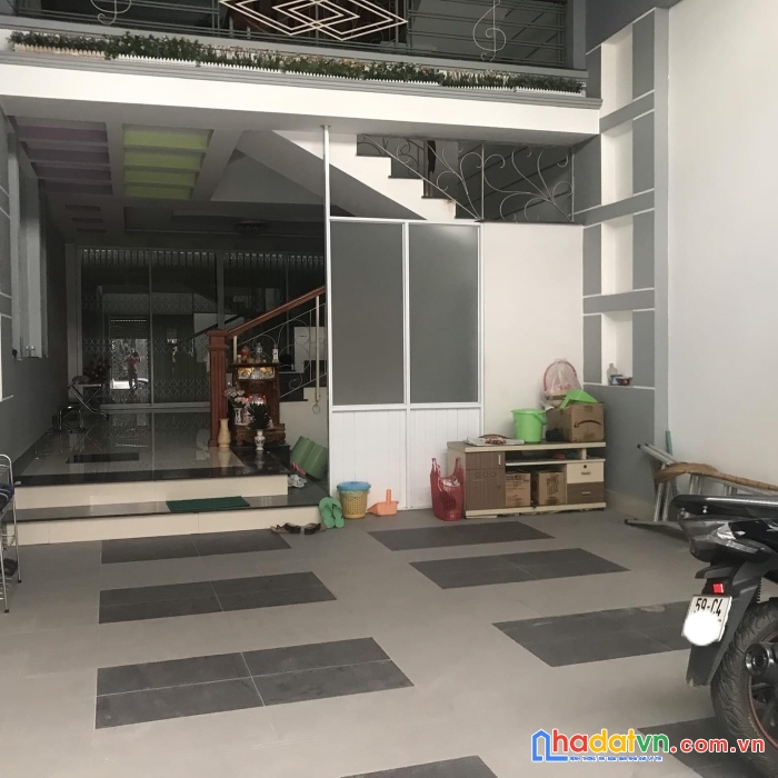 Bán nhà ngang 5 dài 16 , 4 tầng, xe hơi vào nhà, hoàng quốc việt, quận 7