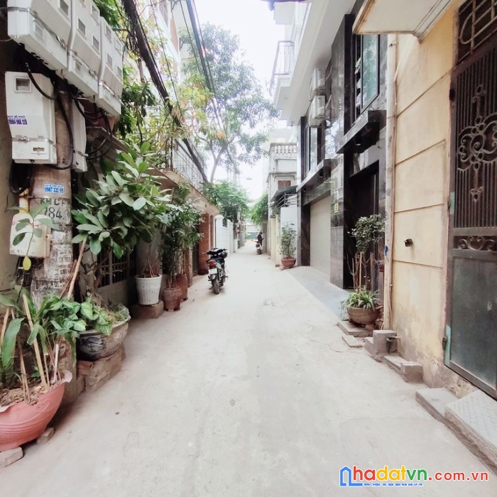 Đất nguyễn khang, lô góc, có sổ đỏ, ngõ siêu to, 50m2 sổ, chỉ 4.1 tỷ