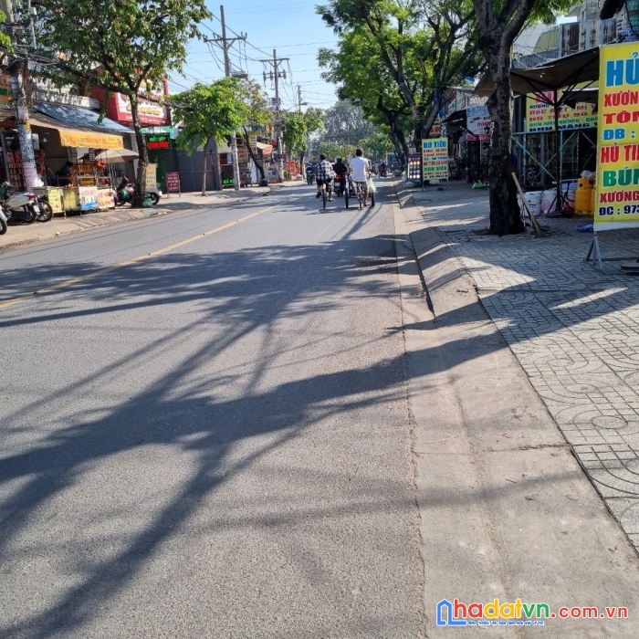 Nhà góc 2 mặt tiền dài khủng ,3 tầng 
đường số 5, pbhh, qbt