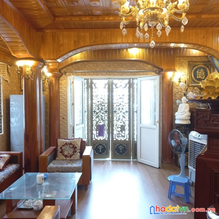 Bán nhà nghi tàm tây hồ, 73m2, 5m tiền, ô tô tránh, thoáng trước sau, hơn 11.9 tỷ.