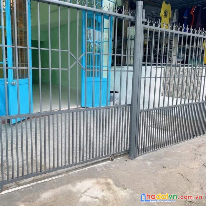 Bán nhà kiệt 83 huỳnh ngọc huệ, 2 mặt kiệt, dt 98m2, chỉ 2.39 tỷ tlcc