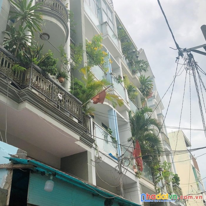 Bán nhà 5.8 tỷ, cho thuê 20tr/tháng, nơ trang long, 6pn.