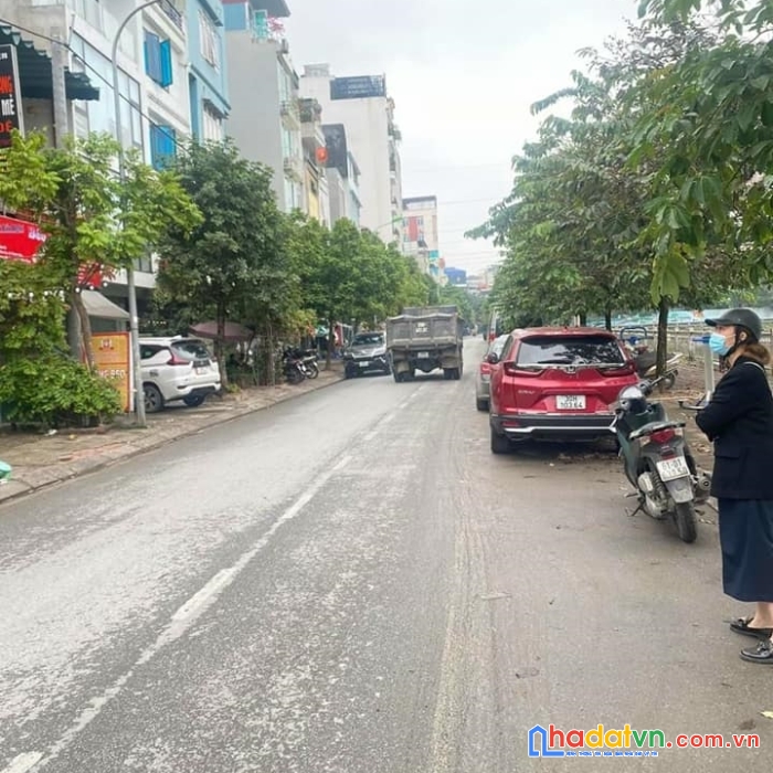 Bán nhà mặt hồ quận thanh xuân nối nguyễn trãi, 105m2, lô góc, kinh doanh