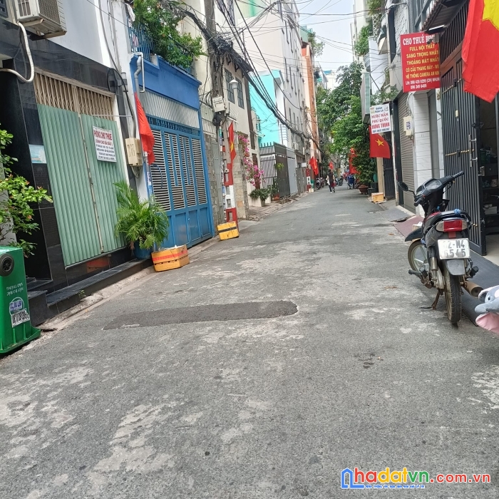 Bán nhà diện tích 60m2, 4,4 x 14m, đường lưu chí hiếu, phường tây
thạnh, quận tân phú.