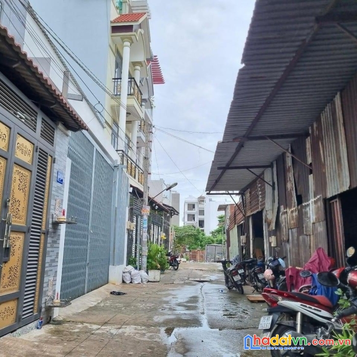 Lô đất lọt khe k lộ giới hẻm xe hơi xây dựng tự do