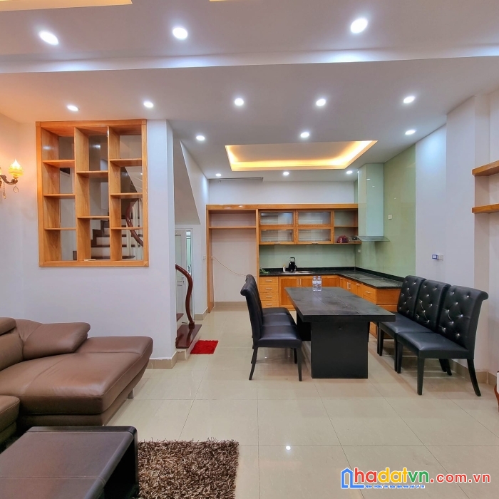 Nhà đẹp ngõ 66b triều khúc 58m2 mặt tiền 5.1m tặng nội thất ô tô tránh