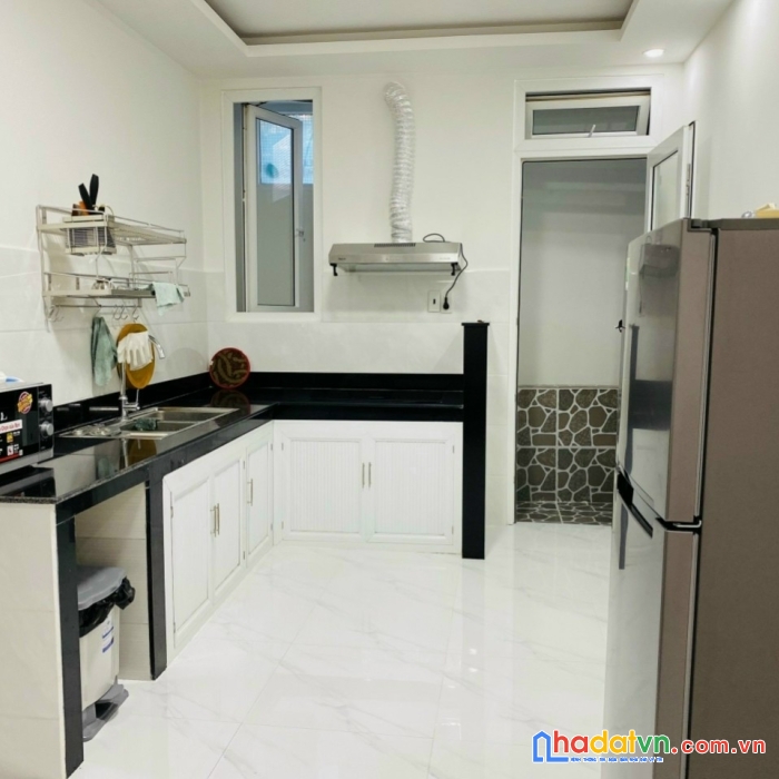Nhà đẹp hiện đang kinh doanh homestay mặt tiền đường thi sách, phường 6, tp. đà lạt, giá 11,7 tỷ
