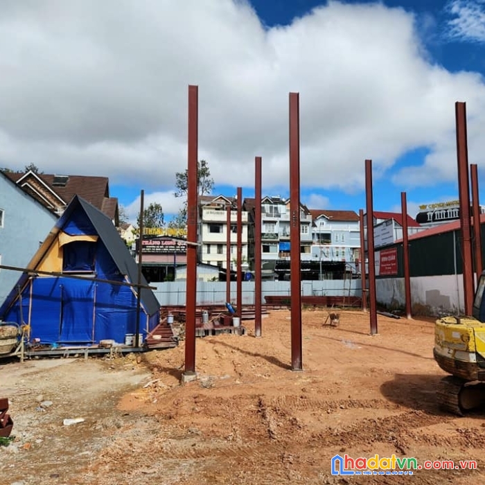 Cho thuê mặt bằng 2 mặt tiền đường phạm hồng thái đà lạt 700m2