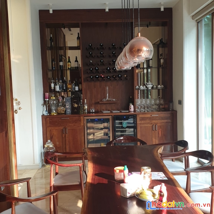 Bán gấp biệt thự ngõ 28 xuân la- dt235m2  - xác định bán đất-  giá đầu tư .