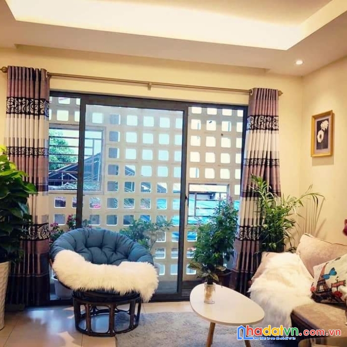 Đại hạ giá ! bán nhà ngọc thụy, long biên,50m, 5 tầng, ngõ 3,5m, 30m ra ô tô tránh, 5 tỷ