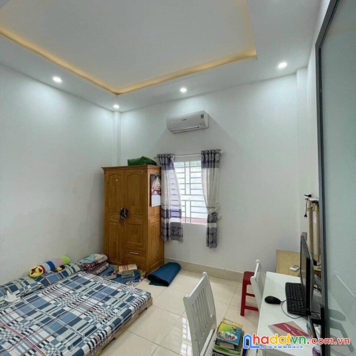 Bán nhà cầu giấy-40m-gần phố-tiện ích-giá đầu tư-3tỷ