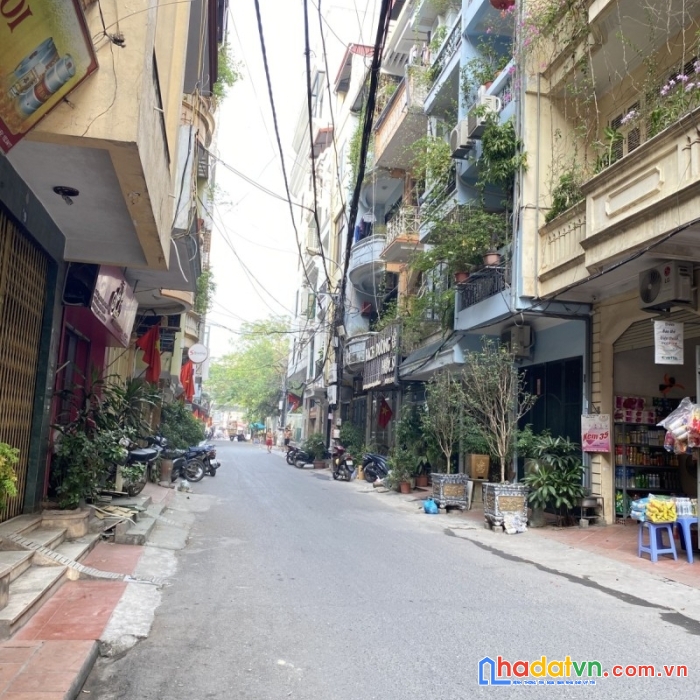 Bán nhà trường chinh, ngõ ô tô tránh, bàn cờ, 5 tầng giá chỉ 9.5 tỷ