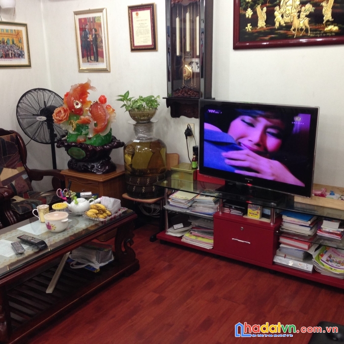 Bán nhà ngõ 2 hoàng quốc việt, cầu giấy, giá rẻ, thoáng, 70m x 5 tầng, giá 8.6 tỷ