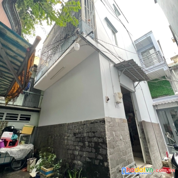 Nhà bán căn góc hẻm 330 âu dương lân p3q8 giá : 3.6 tỷ