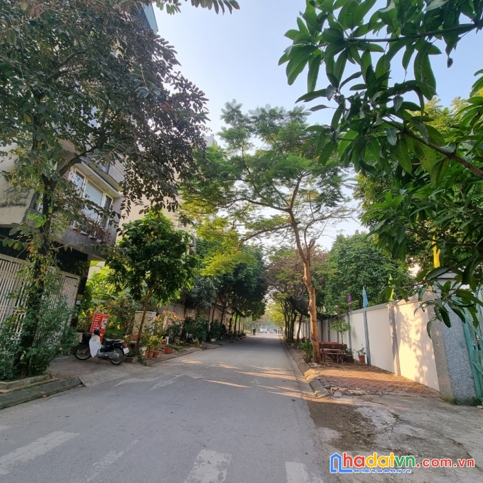 Bán nhà la khê, view trường học, ô tô tránh, vỉa hè, chỉ 7.1 tỷ