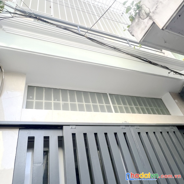 Nhà mới đẹp hẻm 90 bông sao 3 x12.5m p5q8 3 tỷ 580