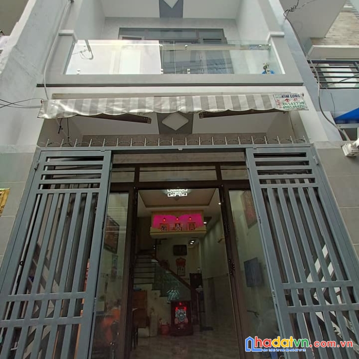 Bán gấp nhà hẻm xe hơi bà hom quận 6 gần chợ phú lâm 36m2 ,lầu đúc ,nhà nở hậu  giá 2,5 tỷ 
liên