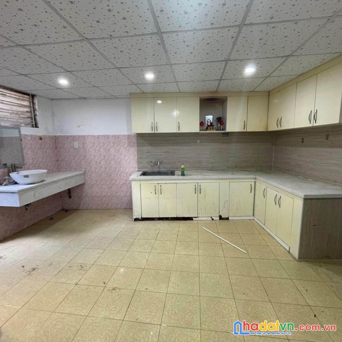 Nhà trưng nữ vương 92m2, kiệt 2.5m, 2.x tỷ