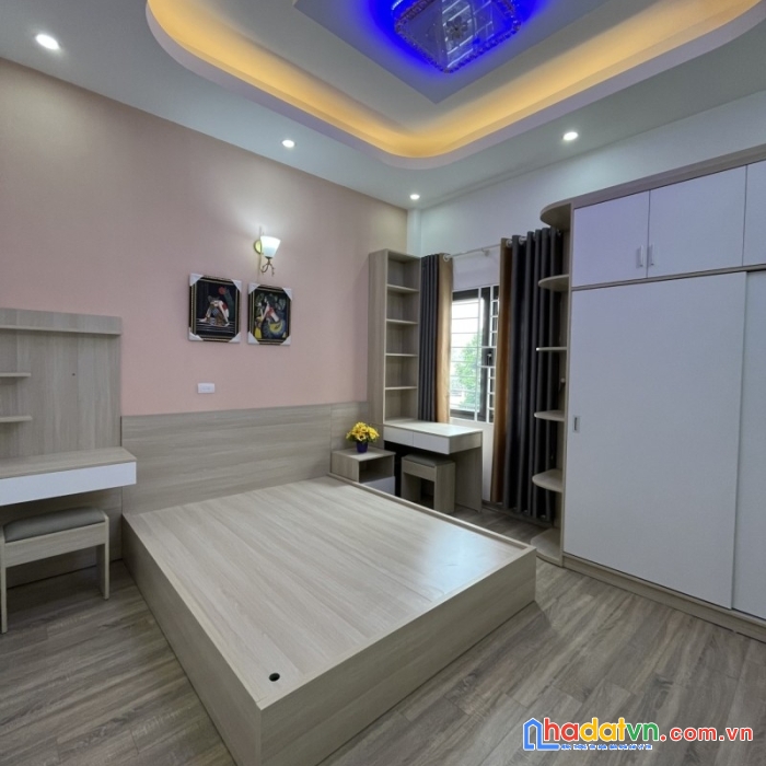 Cho thuê nhà phố ba la, hà đông, 50m2x5t, ô tô thang máy, 15tr/tháng