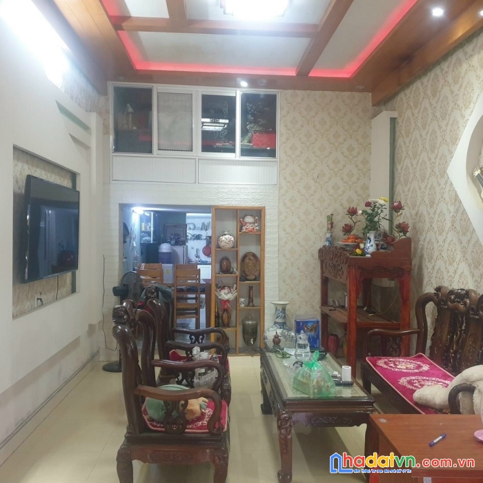 Bán căn nhà tại khu tập thể quán toan 43m2 1,2 tỷ