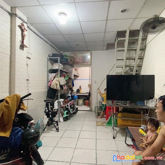 Nhỉnh 3 tỷ- hoàng văn thụ- gần lăng cha cả- chưa qua đầu tư- nhà nở hậu đón tài lộc