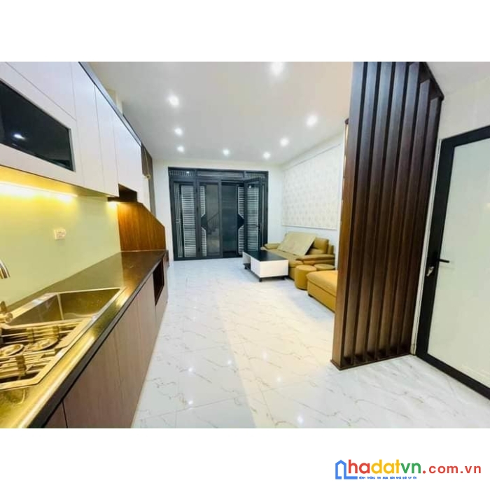 Bán nhà thiết kế hiện đại dt:35m2 x 5 tầng  x mt: 4m x 3 ngủ giá 4.05 tỷ phố khương hạ quận thanh