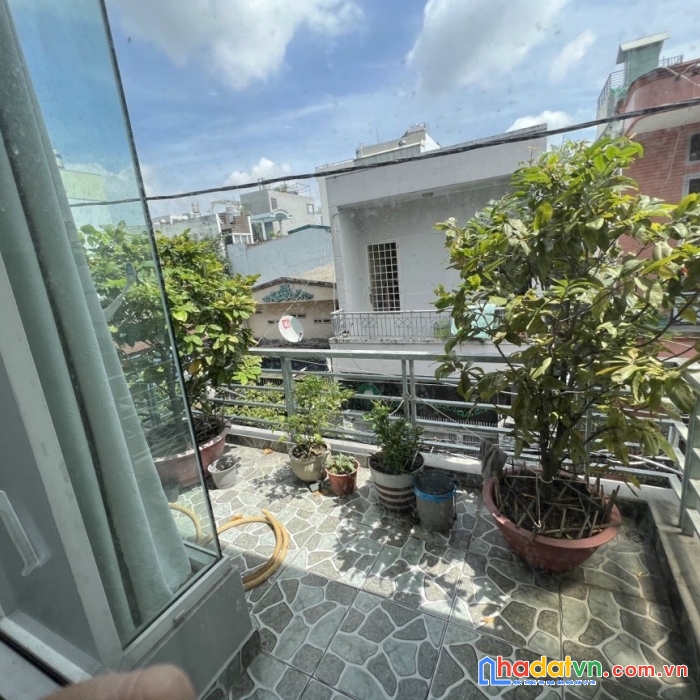 Bán nhà, tân kỳ tân quý, 4 x 14m, 3 lầu, chỉ 4.7 tỷ, tân phú