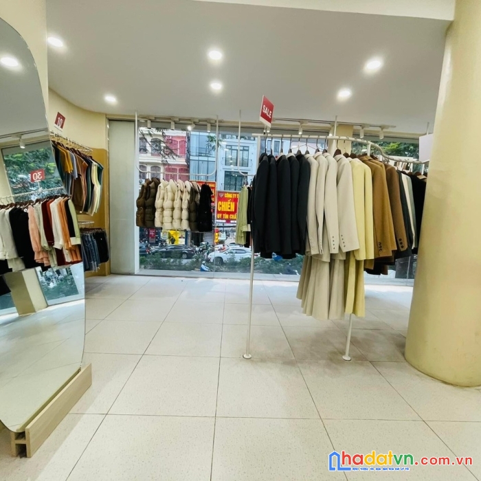 Bán nhà mặt phố tôn đức thắng,kd đỉnh,110m,mt6.8m,nhỉnh 30 tỷ