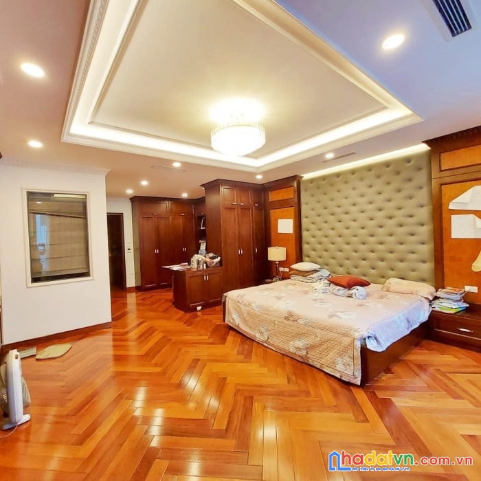 Bán nhà bồ đề long biên 60 m2 * 5 tầng * 6 tỷ 5 ngõ xe 3 gác, rộng, đẹp, nội thất cao cấp