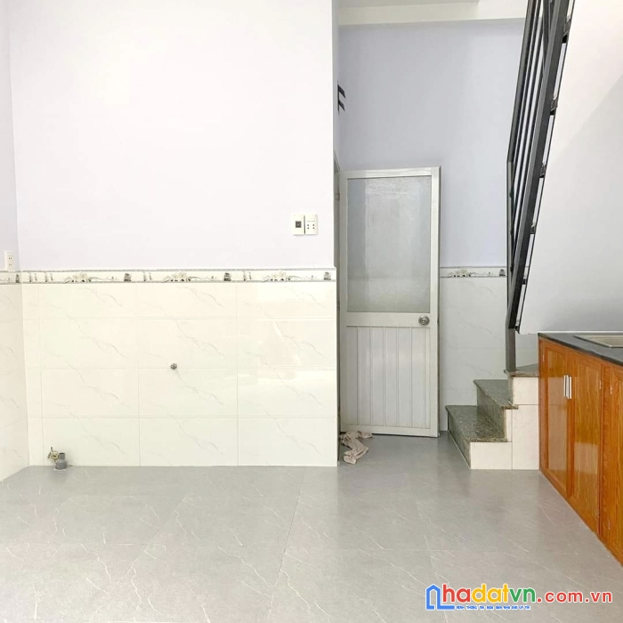 Nhà bán hẻm 125 nguyễn thị tần p2q8 giá : 2 tỷ 450 triệu